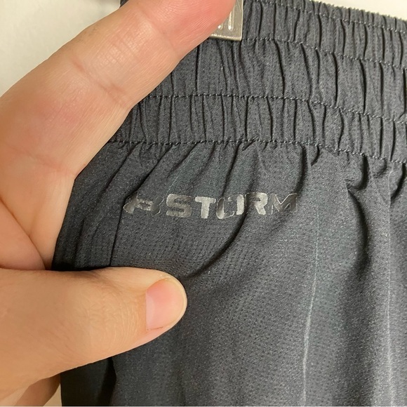 Under Armour Storm loose fit pants tapered black size small - Picture 8 of 8